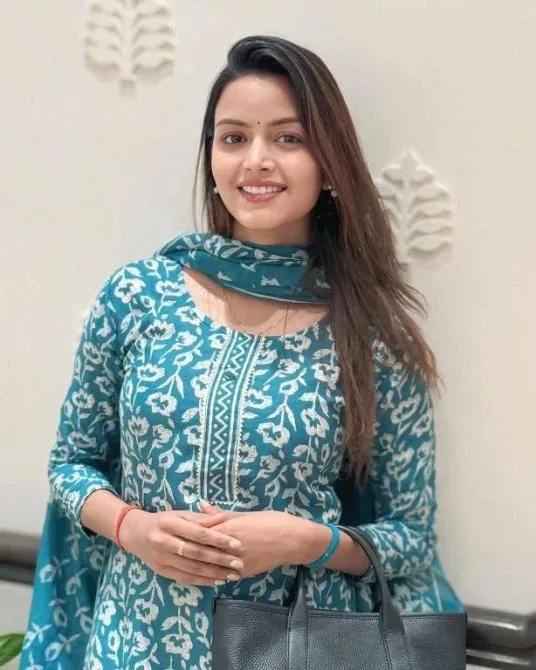 party girl escort in Old Market Area, Kumarghat - verified profile